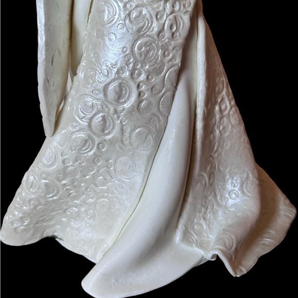 Kneeded Angels Miracles Angel w/Baby New Mom Gift - Mom & Baby Figurine New - Picture 7 of 12